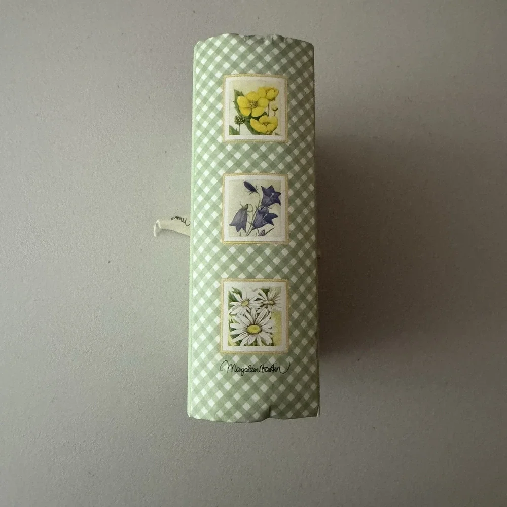 VTG Hallmark Marjolein Bastin 14 Note Cards Envelopes with Box Birds Wildflower